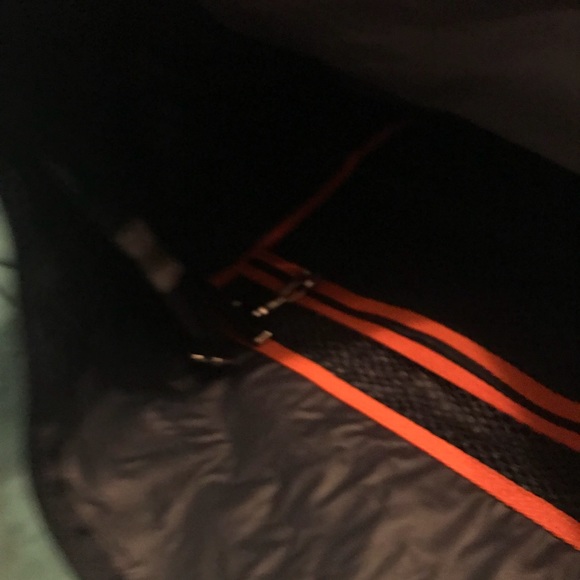 Victoria Secret xlarge duffle Bag - Picture 4 of 5